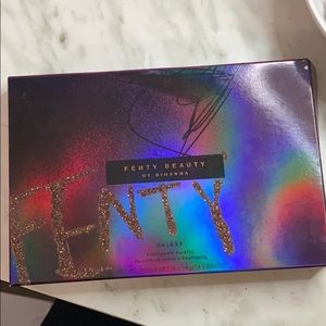 Fenty Galaxy Palette🌟